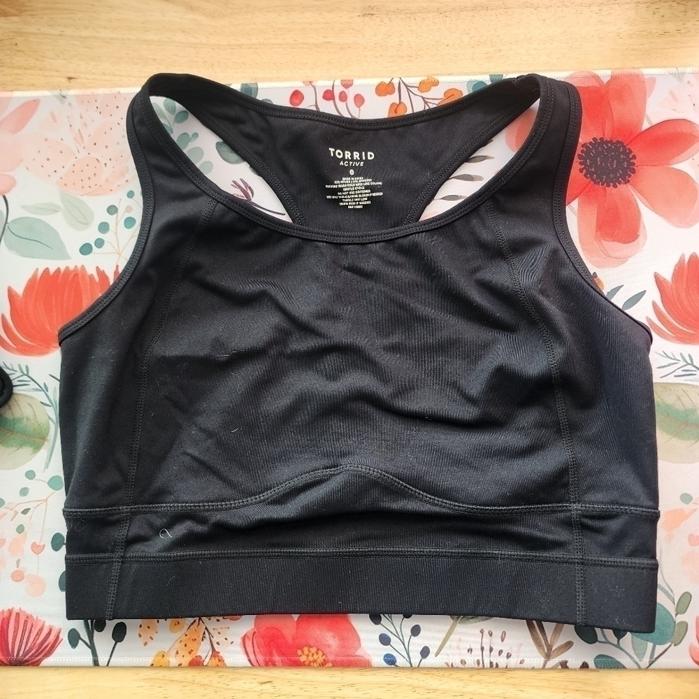 Torrid Active Black Low Impact Wireless Sports Bra Size 0x US 12